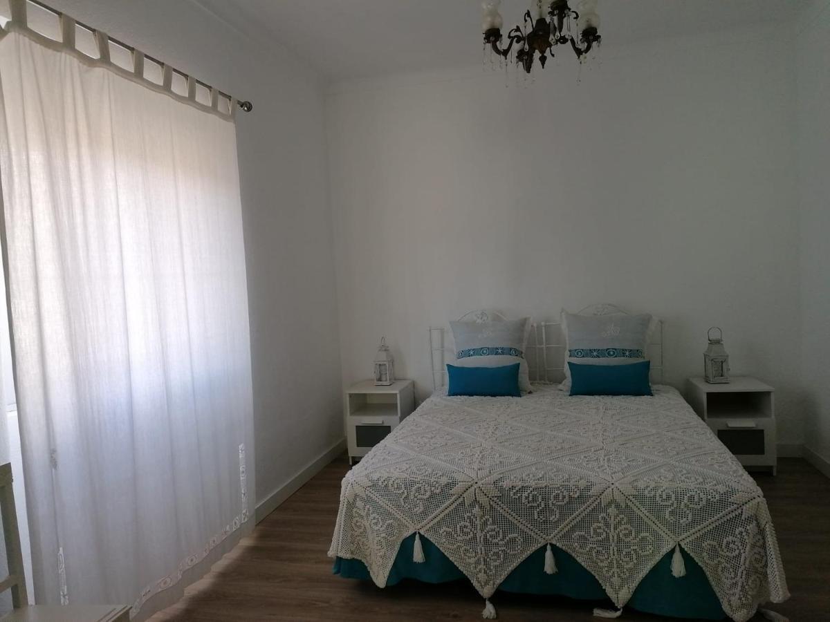 Alojamento Justo - Vila De Montargil Exterior photo